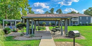 Arbor Walk Apartments Gallery 29