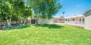 Private Newport Beach Cul-de-Sac Home Gallery 52