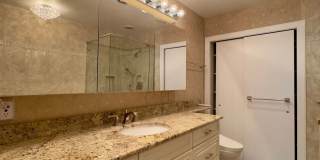 Elegant 2 Bedroom/2.5 Bathroom Apartment with Den, 2 Parking Spaces, and Storage Unit in Canton, Baltimore, MD! Gallery 17