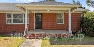 1206 S 9th Street Gallery 1