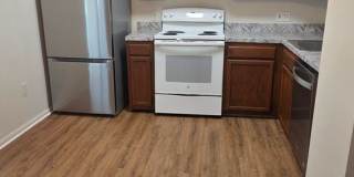 Act Fast! 2 Bedroom Townhome In Columbia Gallery 5