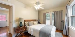 706 1/2 Patterson Gallery 11