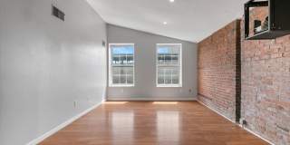 196 Crown Street Gallery 8