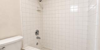 Beautiful Condo For Rent Gallery 15