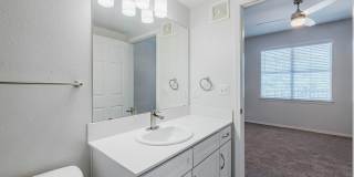 Arioso Apartments & Townhomes Gallery 30