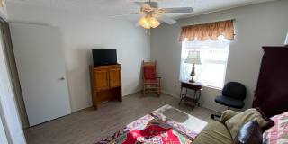 ANNUAL Lease – Turnkey 2+2 Patio Villa in the Desirable Village of Bonnybrook Gallery 18