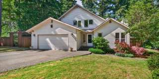 Coastal Elegance Near Sunrise Beach: Luxury 3BR/2.5BA Gig Harbor Home Gallery 1