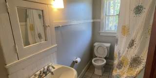 832 North Larch Street - 3 Gallery 7
