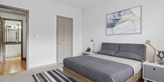 Monroe Place Gallery 2