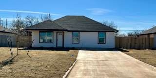 New Build w/ Three Bedrooms New Build w/ Three Bedrooms Gallery 1
