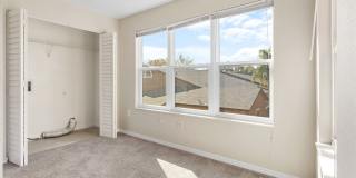 Venetian Place -  833 Gallery 1