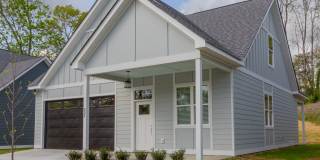 Modern 4 Bedroom Home in Red Bank Gallery 1
