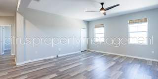 Stunning Double Waterfront 4/3 Home with Dock and Electric Boat Lift Gallery 27