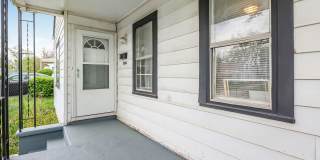 Newly Renovated - 3 Bed, 1.5 Bath Single-Family Home w/ Garage!! Gallery 10