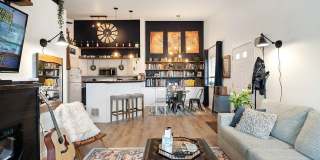 Modern 2 Bed, 1 Bath Condo near Dishman Hills! Gallery 5