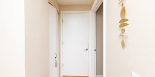 400 North Clinton Street Gallery 11