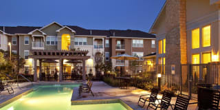 Affordable Housing -Encino Pointe Gallery 5