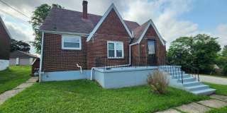 Updated 3BR Home Near Pittsburgh Gallery 1