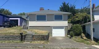 322 Pleasant Ave, Astoria, OR 97103 Gallery 1