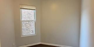 7224 S Saint Lawrence Ave Gallery 8