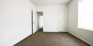 1117 N Lawler Ave Gallery 16