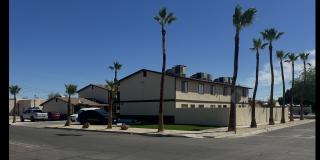 490 W Commercial Ave Gallery 1