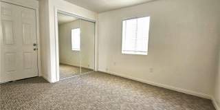 654 W 21st Gallery 17