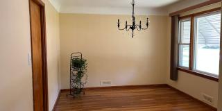 Brick 4 Bedrooms house is South Euclid With 2 Cars Detached Garage for Rent Gallery 9