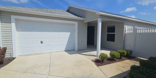 Charming 2-Bed, 2-Bath Home in The Village of Collier! Gallery 1