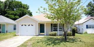 Conveniently Located 3 Bedroom in the Heart of Fort Walton Beach! Gallery 1