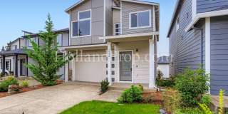 Amaizing 5-Bedroom, with Pergola! Move in special $300 off first month rent*** NEW PRICE at $2,750! Gallery 1