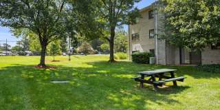 Gainsborough Court, Churchill Mews, and Copperfield Square Apartments & Townhomes Gallery 69