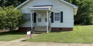 1627 B Avenue Southeast 1627 B Avenue Southeast Gallery 1