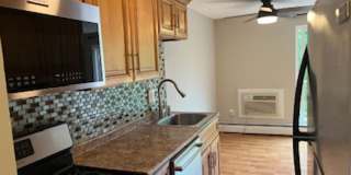 2 Bedroom Condo in Chagrin Falls Gallery 1