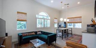 717 Forest Hill Boulevard Gallery 25
