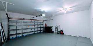 2151 NE 37th Ter Gallery 32