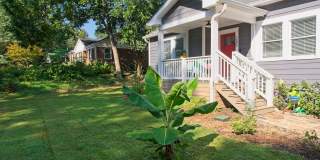 Normaltown home, a Charming 3 bedroom/ 2 bathroom Home Close to UGA and Hospitals! Gallery 1