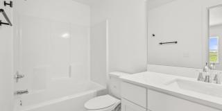 Brand New Condo 3bd 2.5 ba for RENT!! Gallery 6