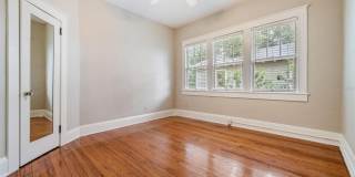 1002 E CRENSHAW STREET Gallery 10