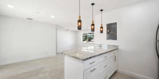 2100 North Seacrest Boulevard Gallery 7