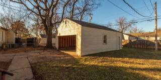 Beautiful Brookside duplex unit - NO PETS Gallery 35
