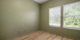 Luxury Condo In Desirable Salt Lake Community Gallery 12