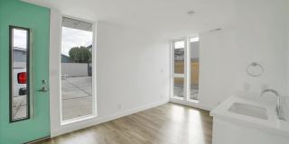 Saturn Street Gallery 6