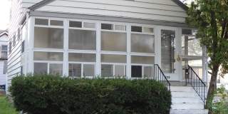 Three Bedroom House Near Brittingham Park Gallery 1