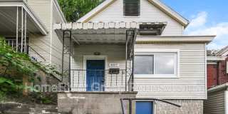 407 Alexander St Gallery 1