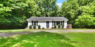 Pet Friendly Two Bedroom! Gallery 1