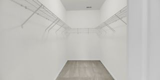 FIRST MONTHS RENT FREE WITH SIGNED 2 YEAR LEASE Gallery 28
