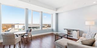 Stunning Studio Apartment with Spectacular Views in Downtown Raleigh Gallery 1