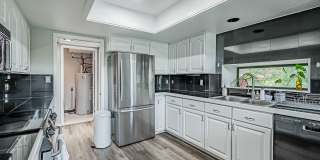 3BD, 2.5BA Arapahoe Lake Park Townhome Near DTC Gallery 5