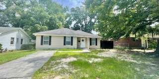 Spacious 4-Bedroom, 2-Bath Home with Fenced Backyard & Lawn Care Included Gallery 1